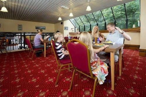 Tolroy Manor Holiday Park ヘイル エクステリア 写真