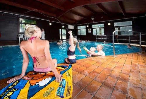 Tolroy Manor Holiday Park ヘイル エクステリア 写真